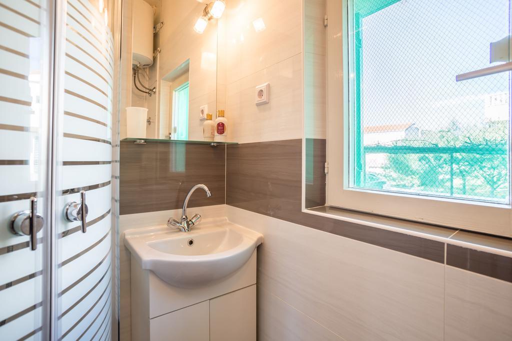 Apartment Srecko Vinisce Ngoại thất bức ảnh